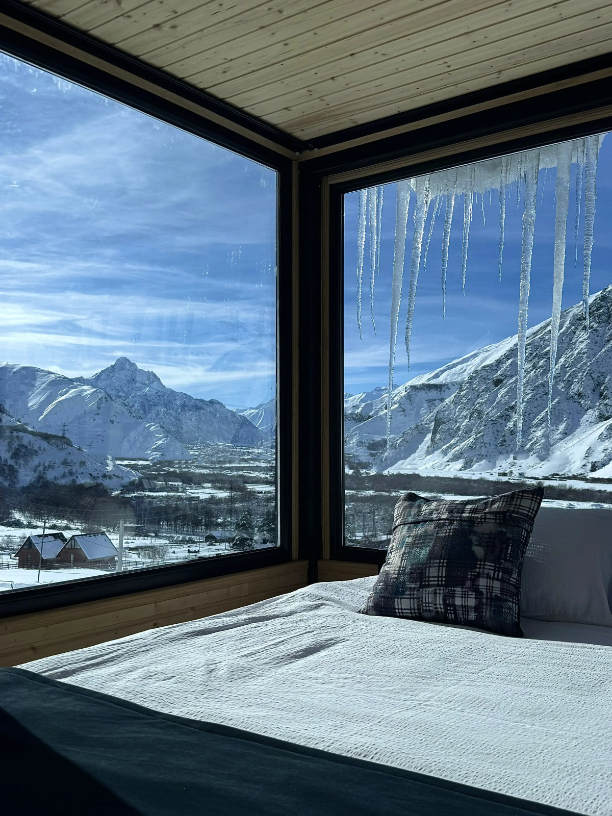 Шале Kazbegi Inn Cottages