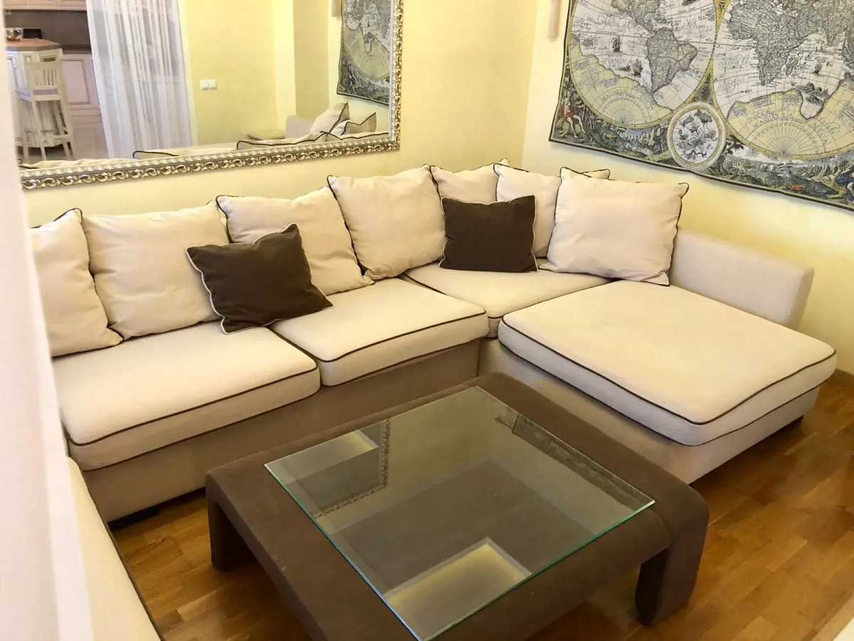 Апартаменты в центре с видом на Севастопольскую бухту