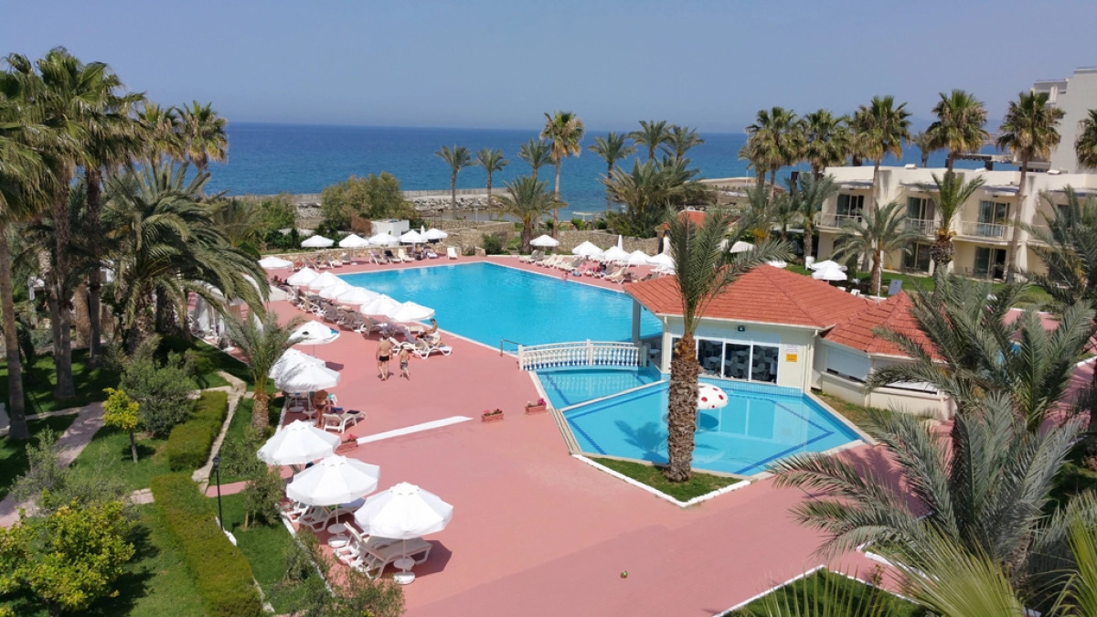 Отель Oscar Resort