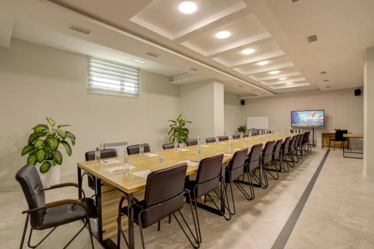 Отель Aisha Hotel