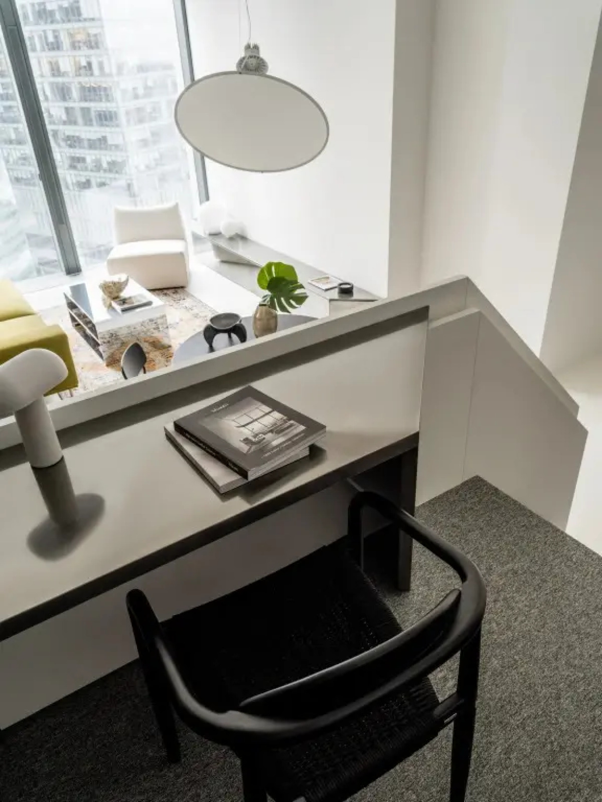 Стильный апартамент с видом на башни на 39 этаже