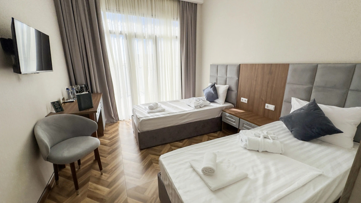 Отель Грейс Бриз