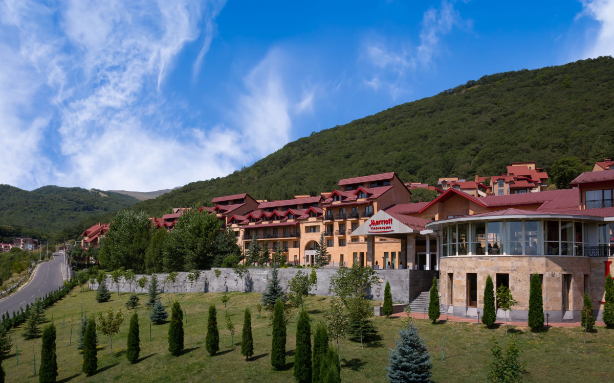Отель Tsaghkadzor Marriott
