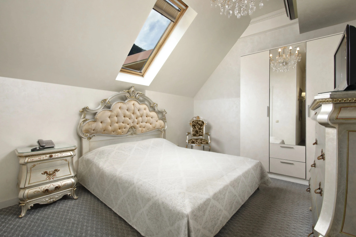 Домбай Пэлас