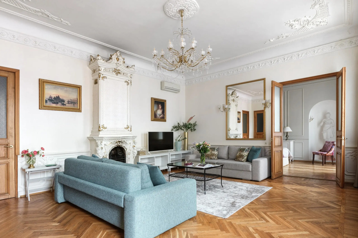 Апартаменты Minin Apartments с видом на Казанский собор 120 кв.м.