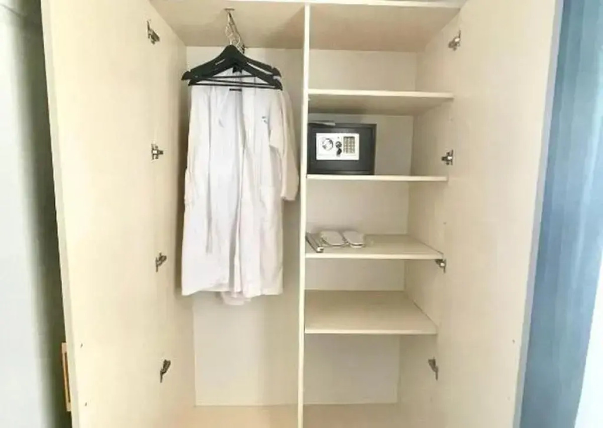 Отель Perla De Mar Inn