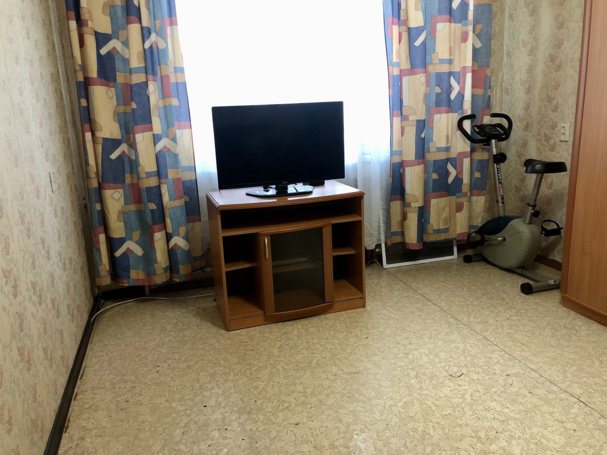 Квартира на проспекте Менделеева 12