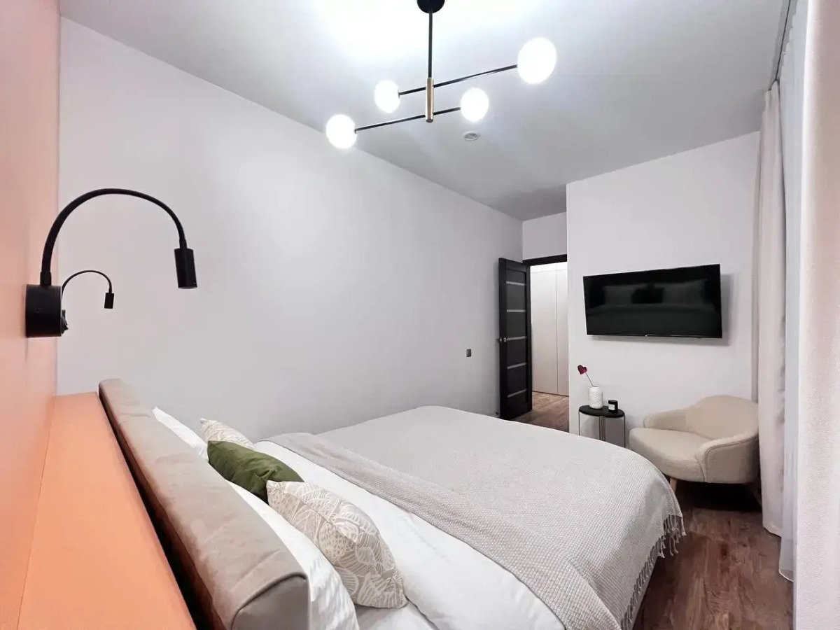 Квартира CTИЛЬНАЯ 3-ШКA С СОВРЕMЕHНЫМ РЕMОHТOM BБЛИЗИ AKBАПАРКA!