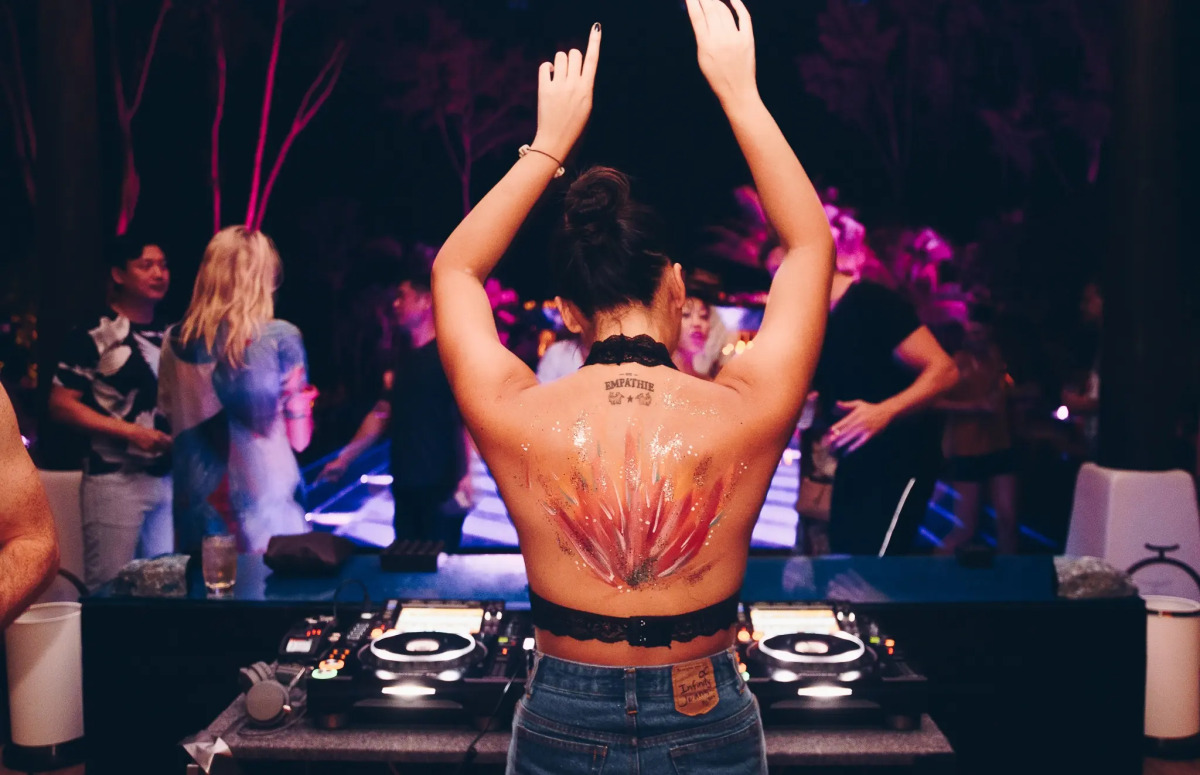 Отель Baba Beach Club Natai