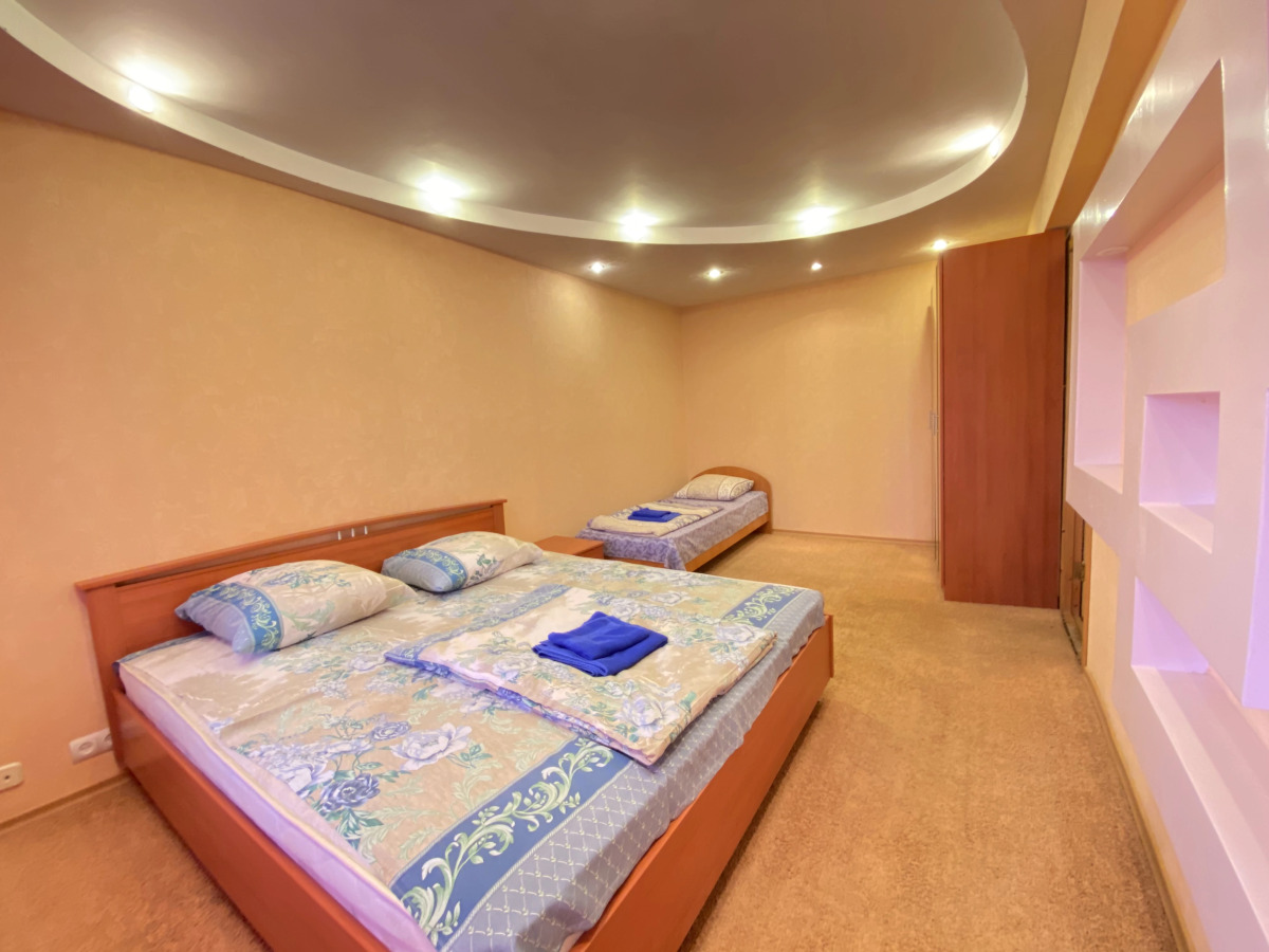 Two Pillows on boulevard Pischevikov, bld. 17