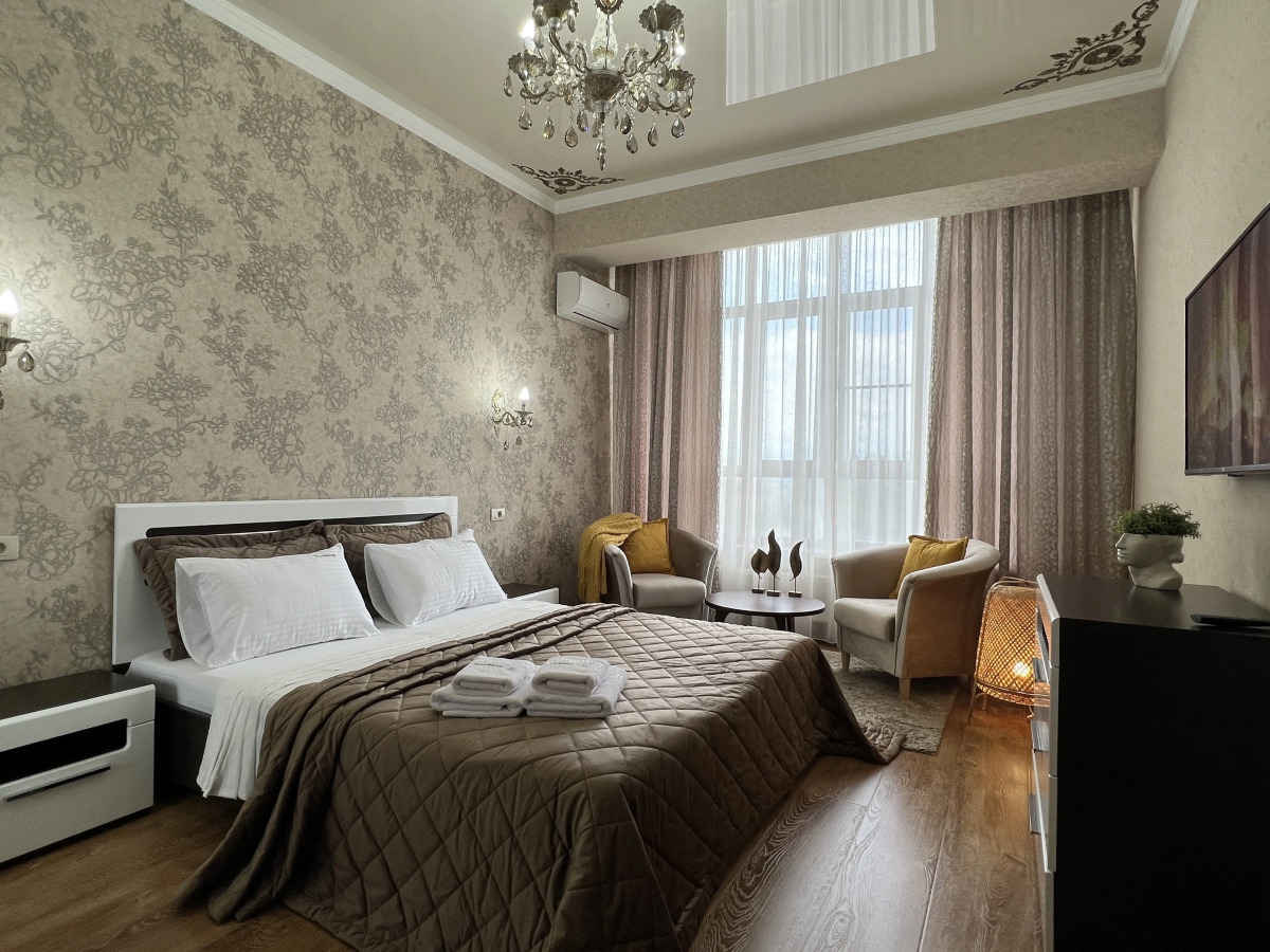 Апартаменты Le Majestic Lux возле Парка by Sutki26
