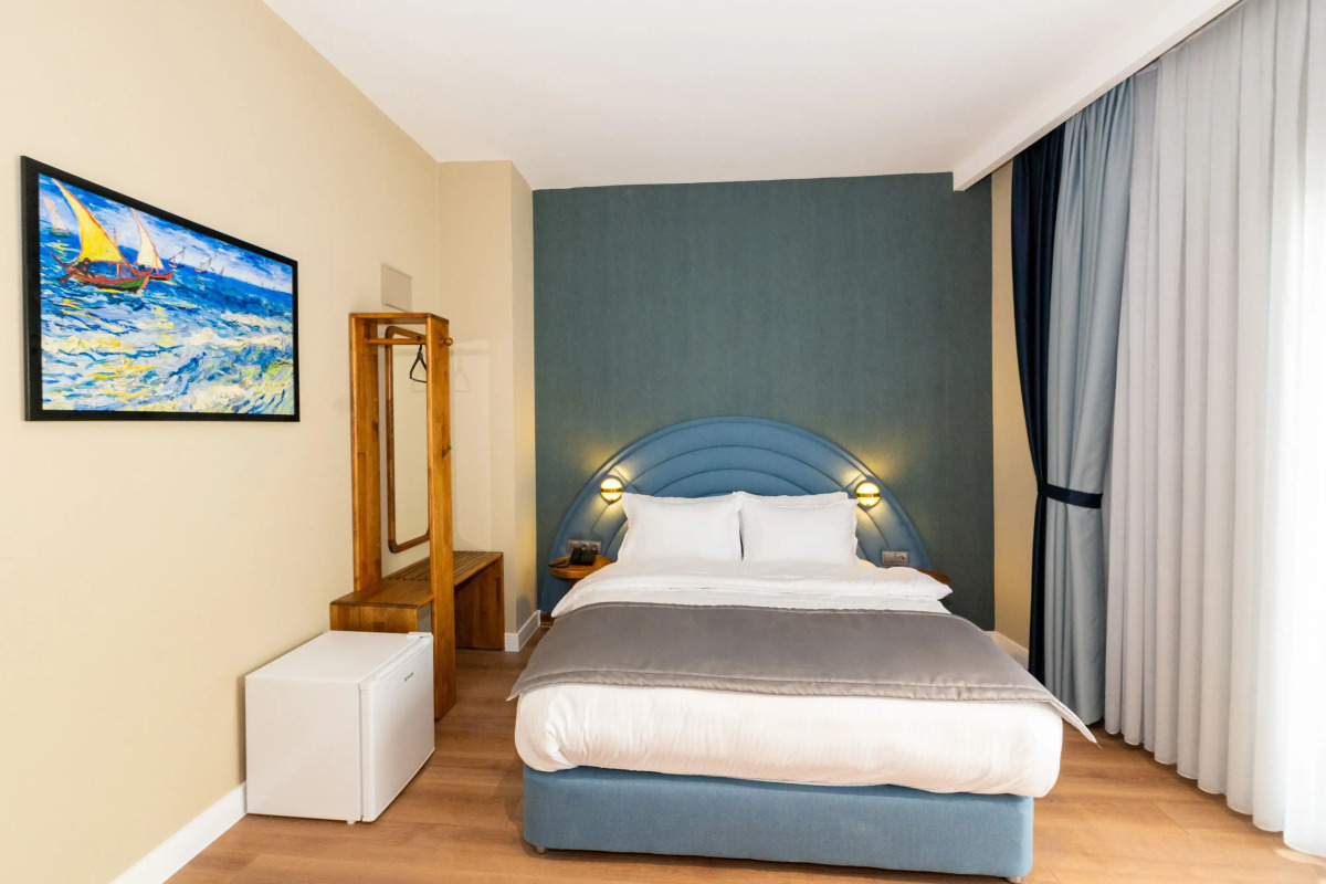 Nenessa Airport Hotel