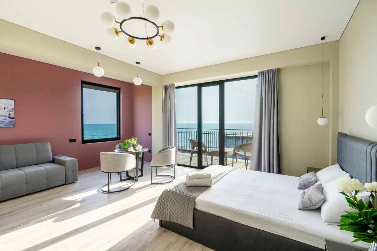 Отель  Берег Святой Софии