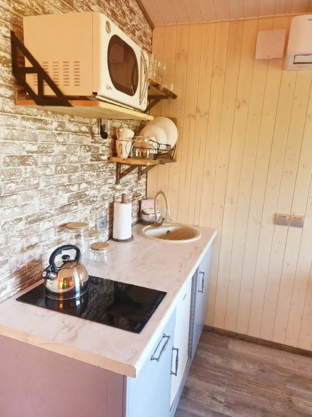 Кемпинг Эко-Парк Шмели