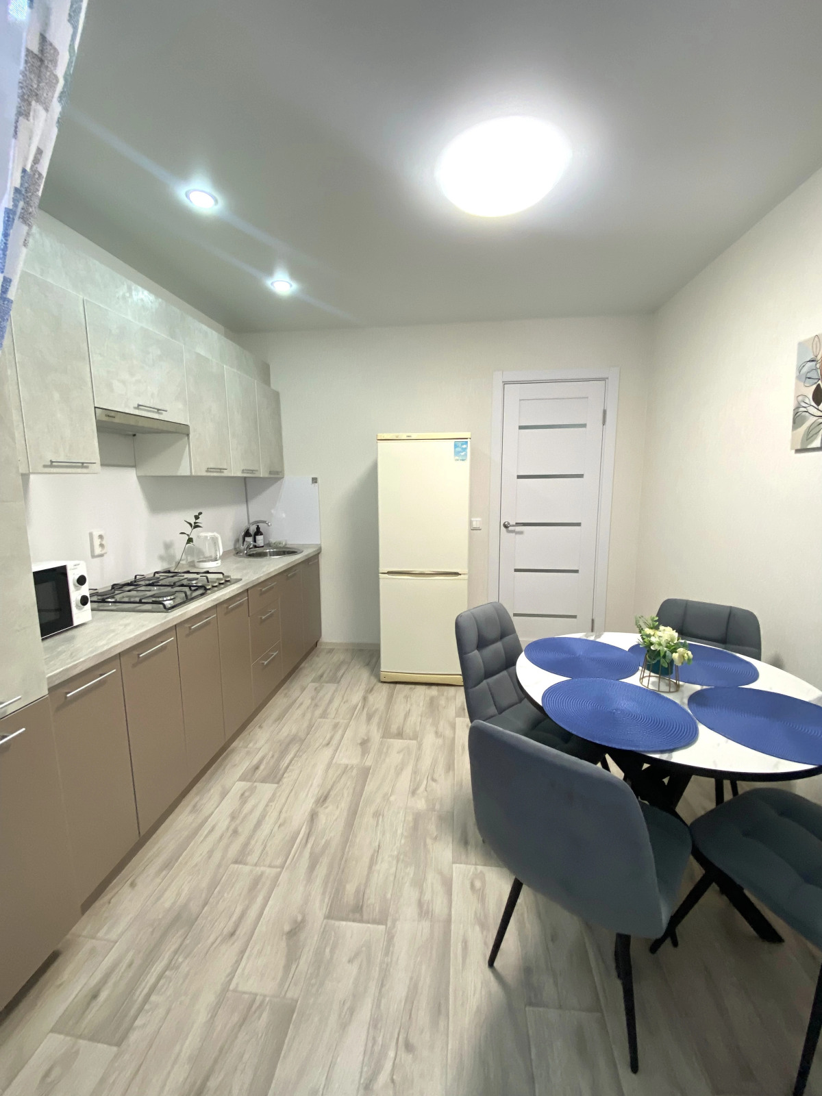 Апартаменты Современная 1 комнатная квартира в новом доме в микрорайоне «Фестивальный»