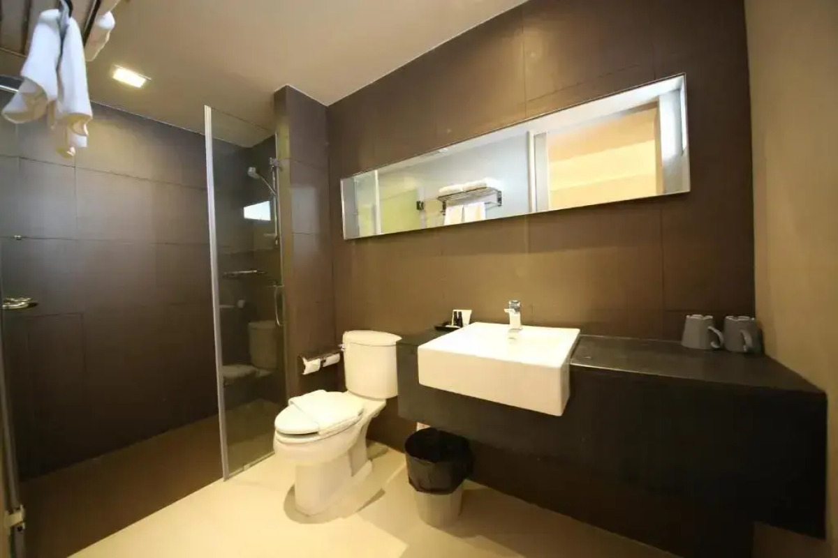 The Sun Xclusive Hotel