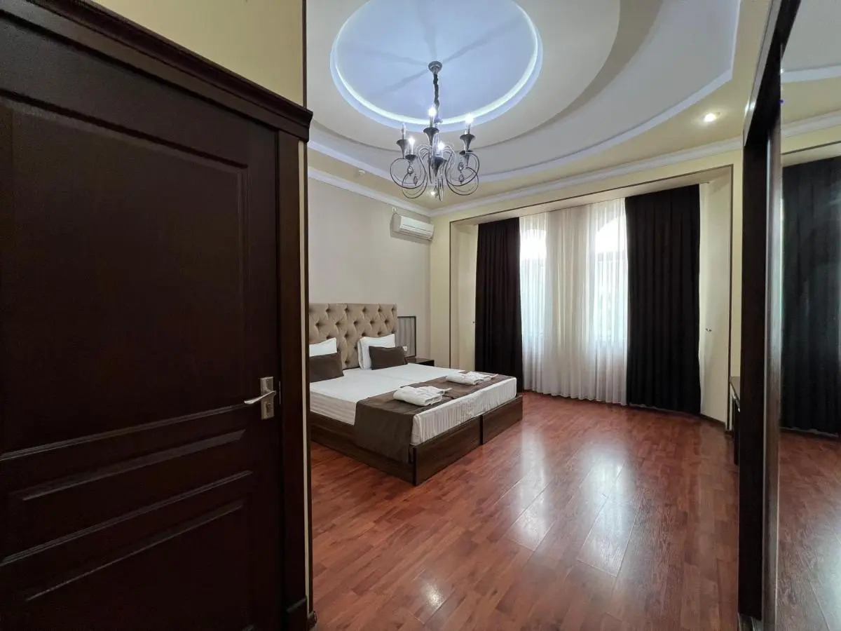 Отель Art Elite