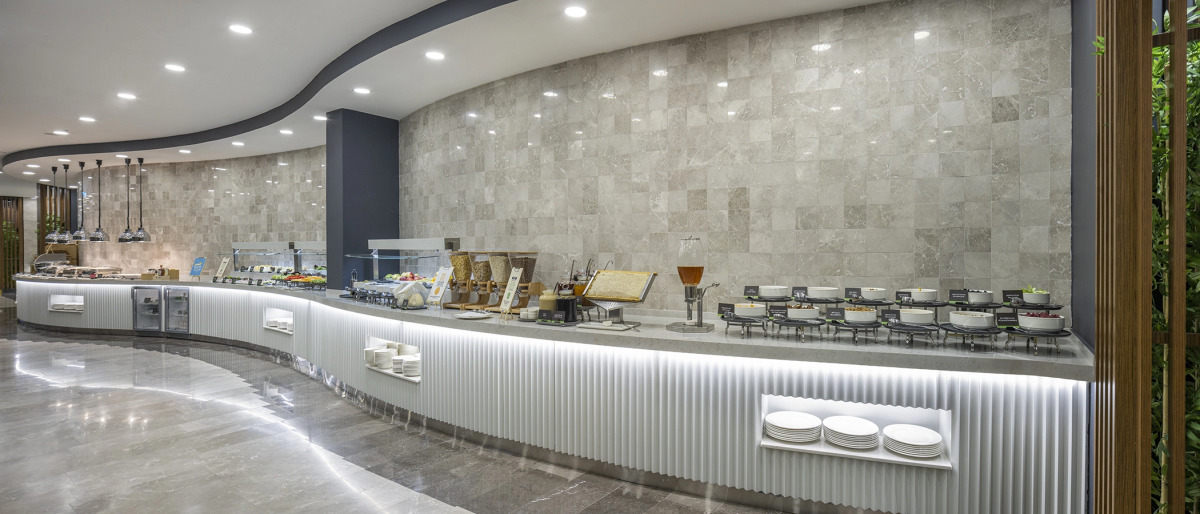 Отель Hampton by Hilton Istanbul Arnavutkoy