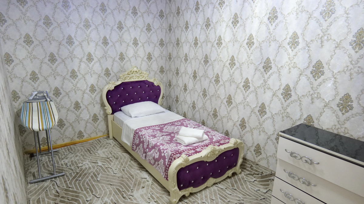 Частный дом Рядом с Регистаном