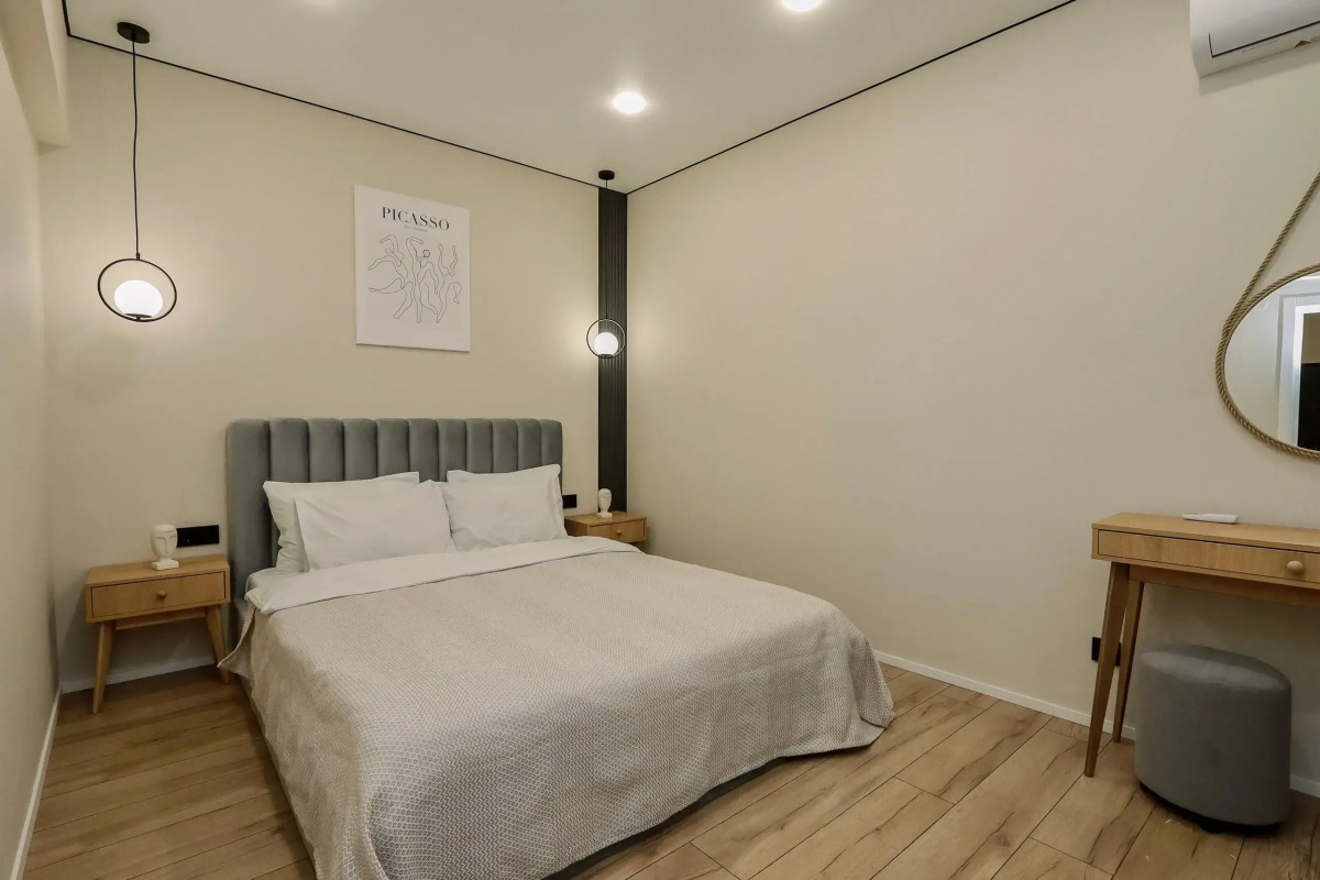 Апартаменты Privi House на Красной 140