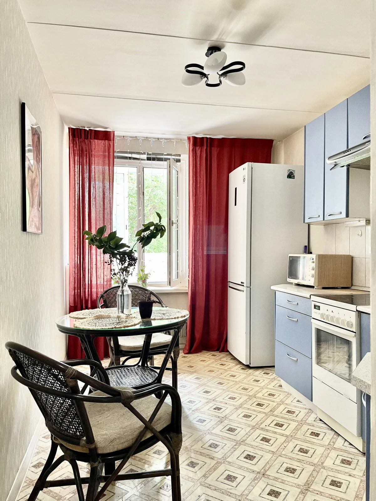 Квартира Современная уютная студия в 5 минутах от метро Люблино и ТЯК Москва