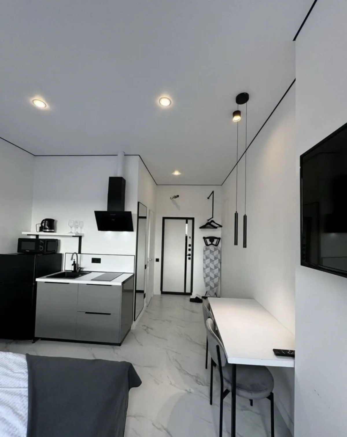 Квартира Современная студия среди высоток