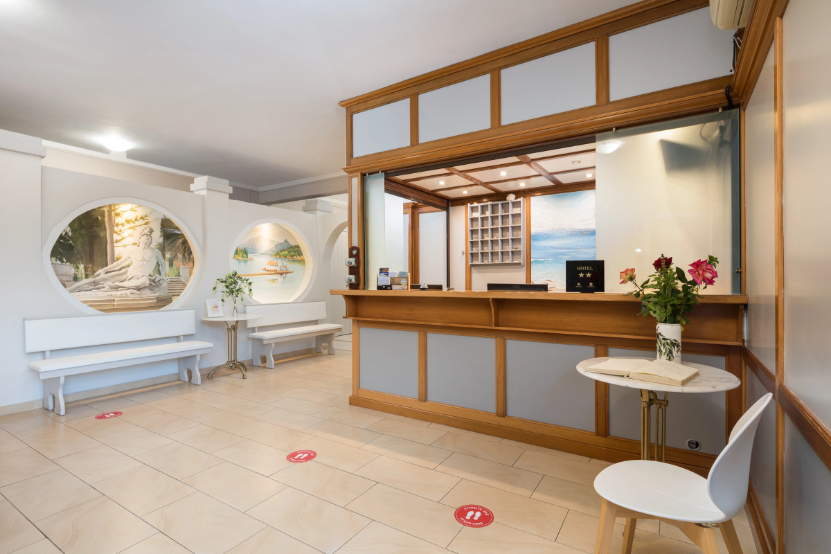 Отель Bella Vista Beach Hotel And Studios- Corfu Benitses