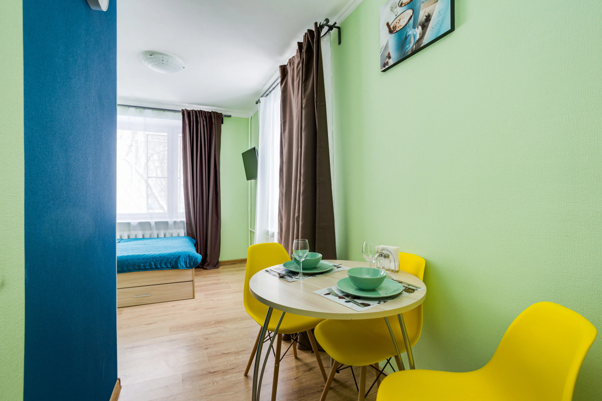 Квартира студия на Поклонной 2к2-3