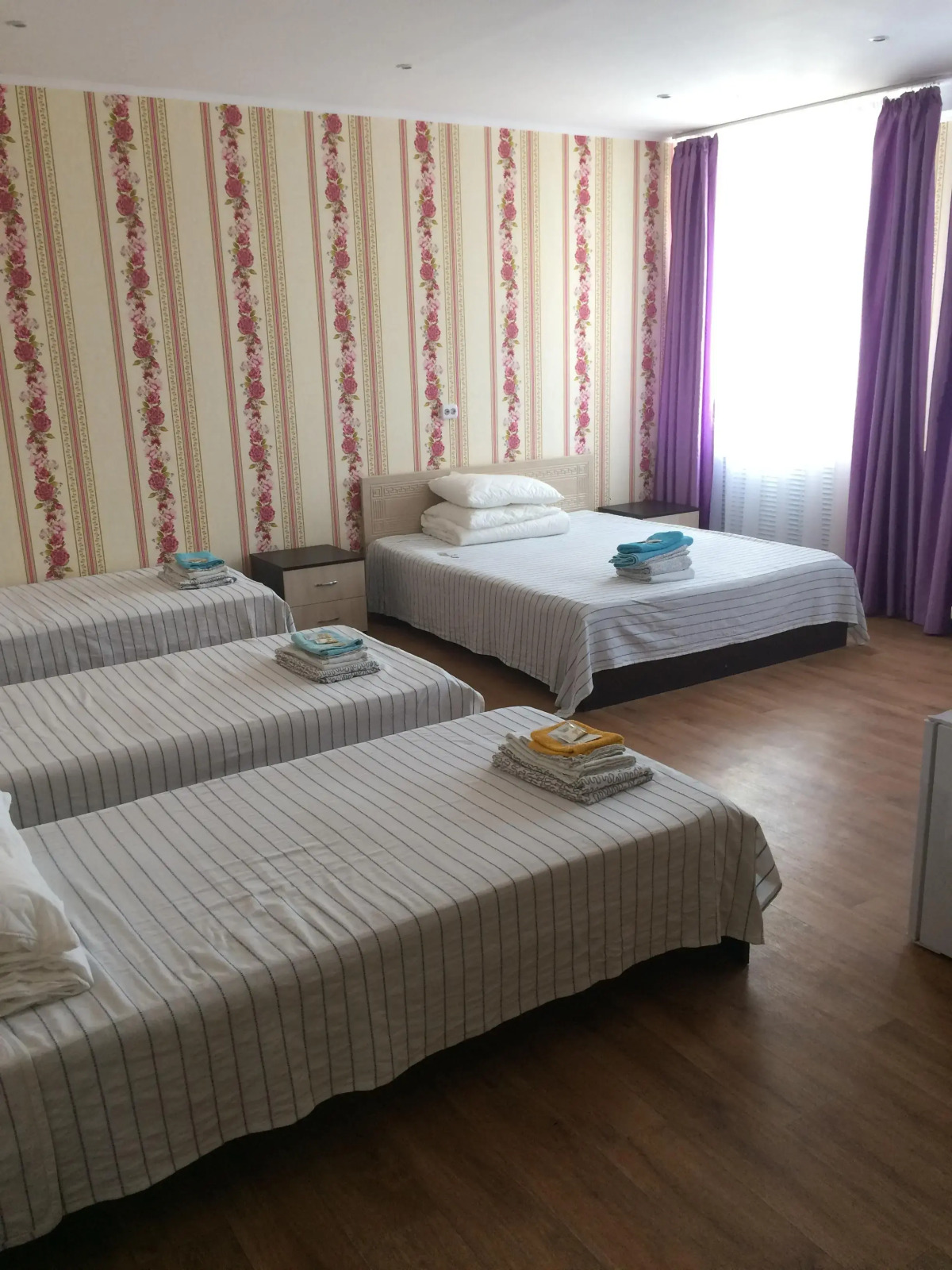 Гостиница Колос