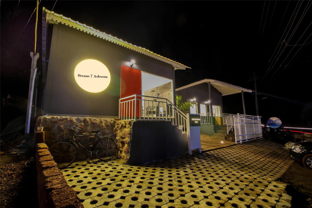 Отель Oceans 7 Ashwem