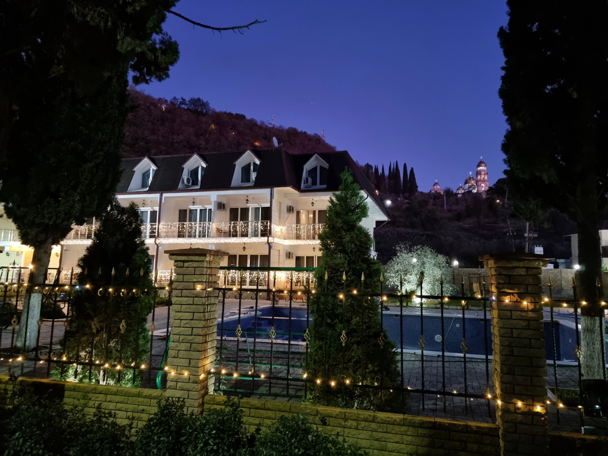 Отель Царская Аллея