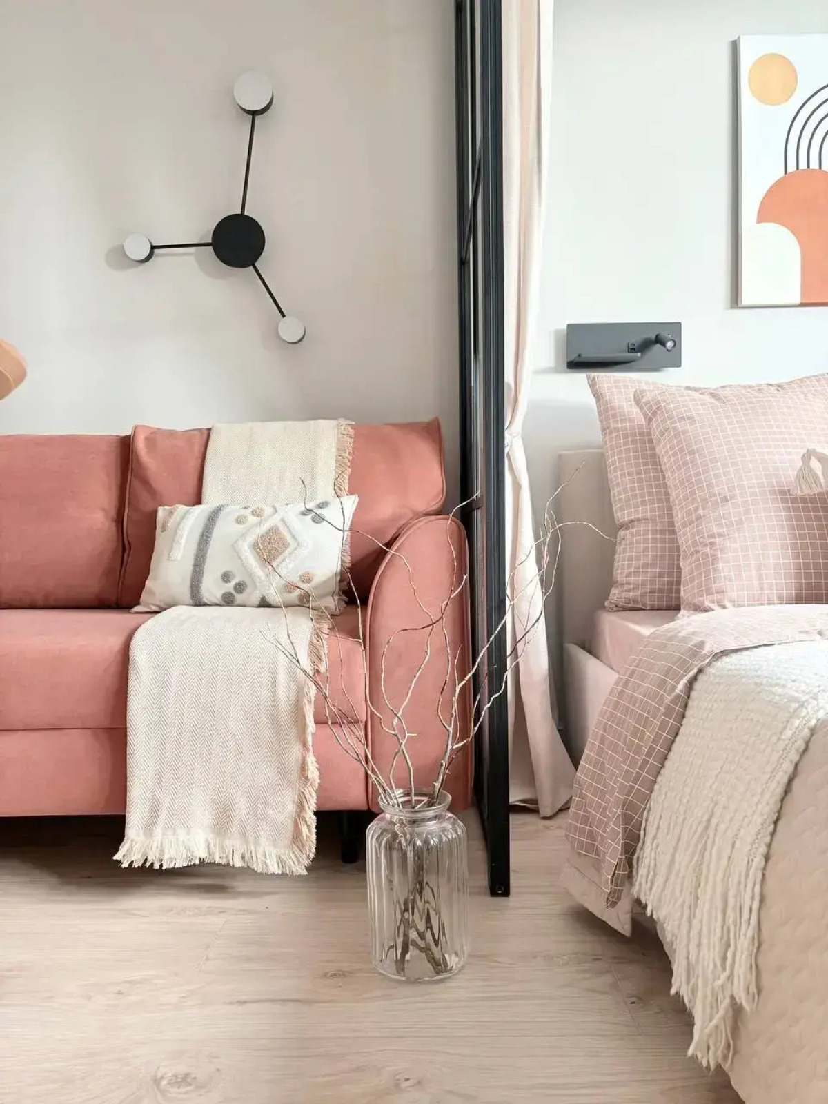 Апартаменты стильные с дизайнерским ремонтом вместимостью до 4 гостей 10 минут до центра города