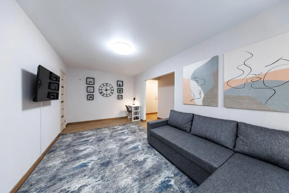 Квартира Двухкомнатная на Староникитской