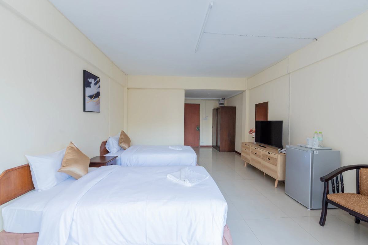 Отель Hillside Resort Pattaya