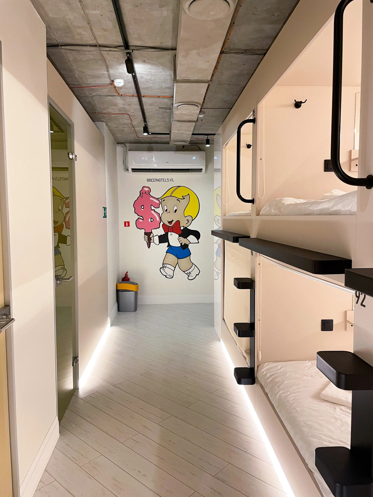 Отель DEEP HOTEL