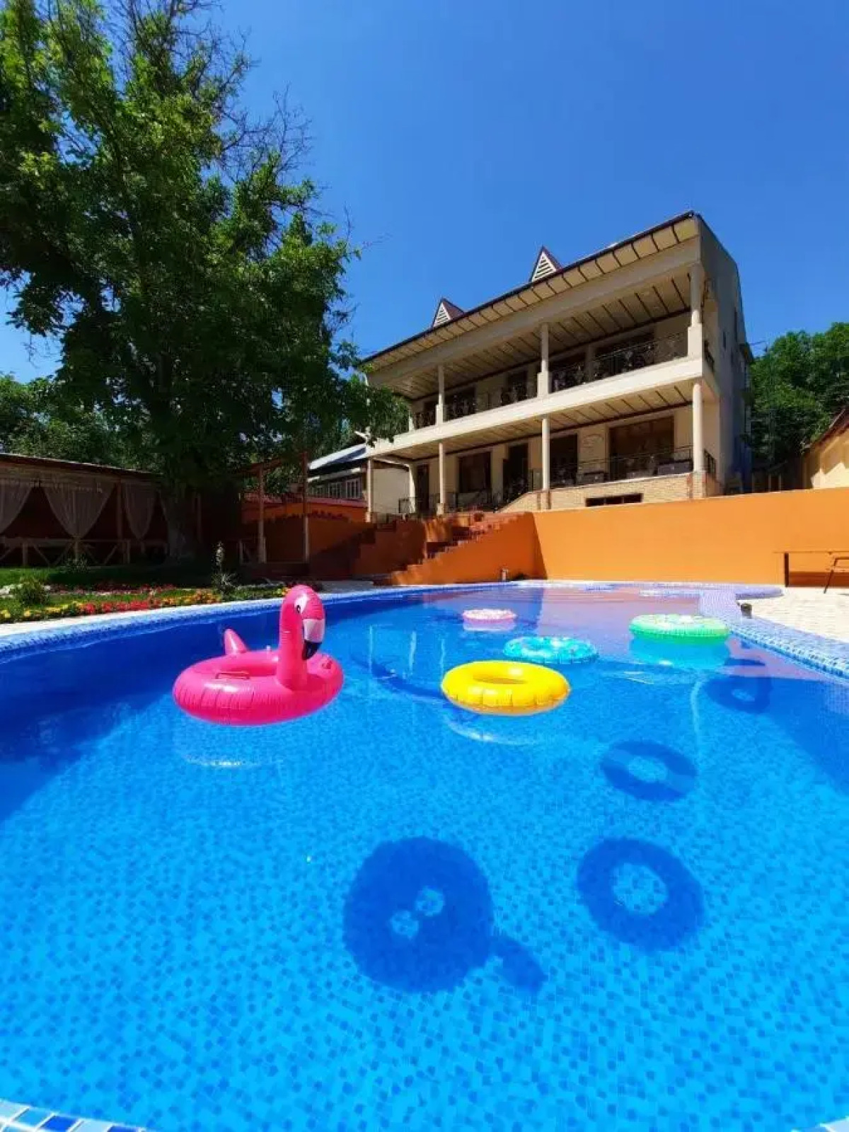 База отдыха Apachi в горах Чимгана