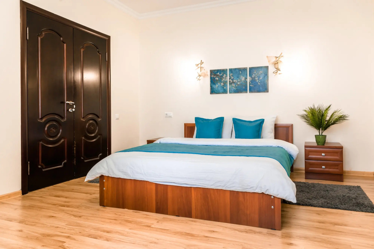 Апартаменты 40 лет Победы 1