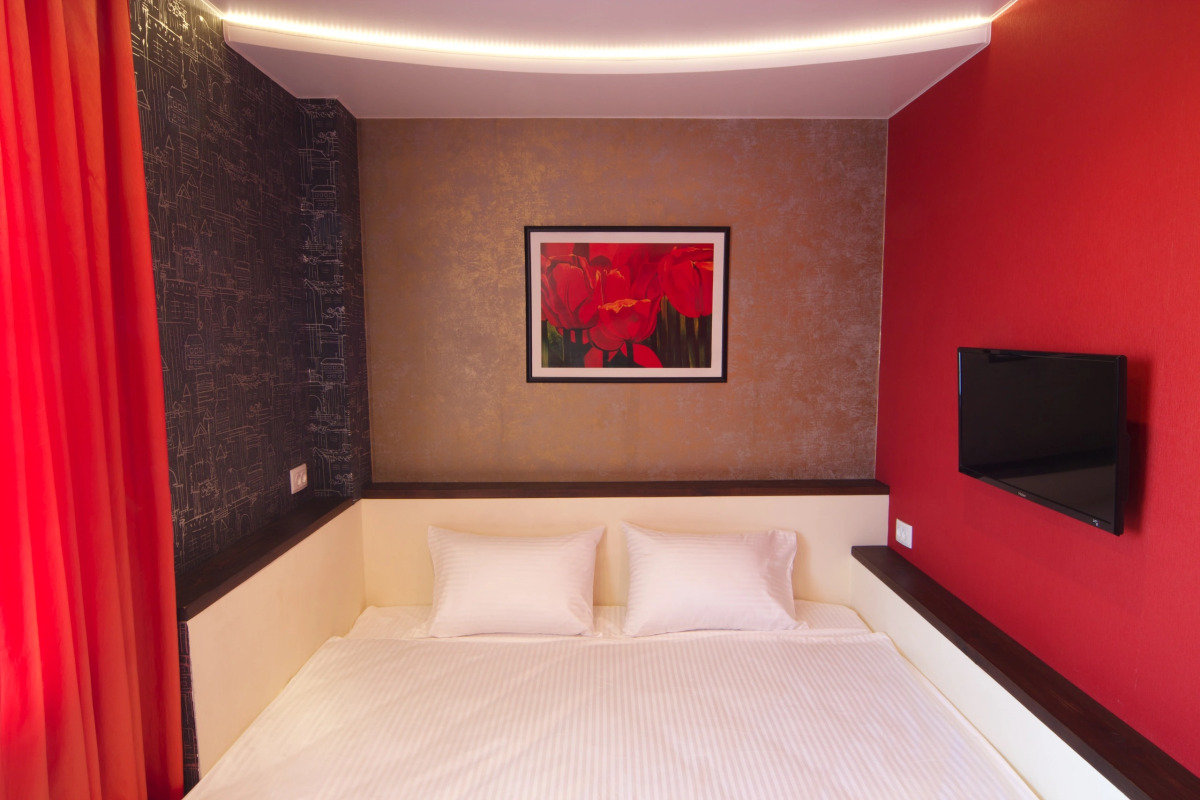 Апартаменты двухкомнатные с джакузи на Горького 1