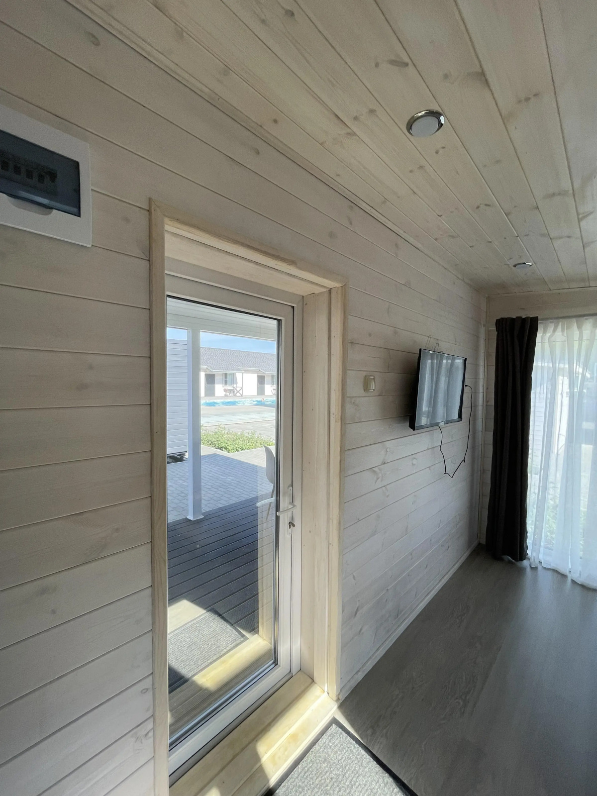 Апартаменты Белая ворона