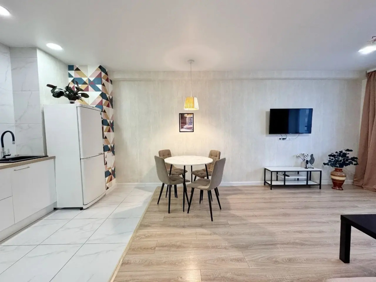 Квартира 2-к Квартира на Урицкого 24