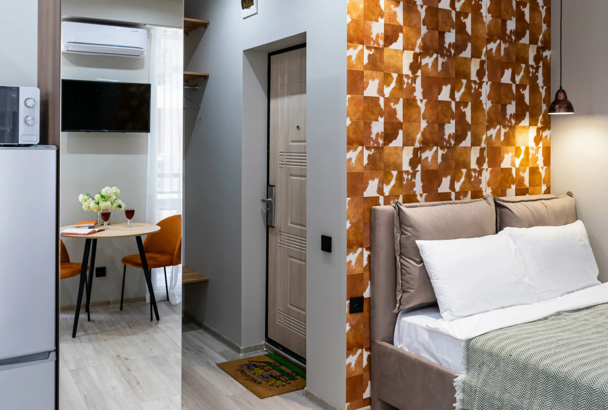 Апартаменты Морент с ярким интерьером в ЖК Сорренто Парк