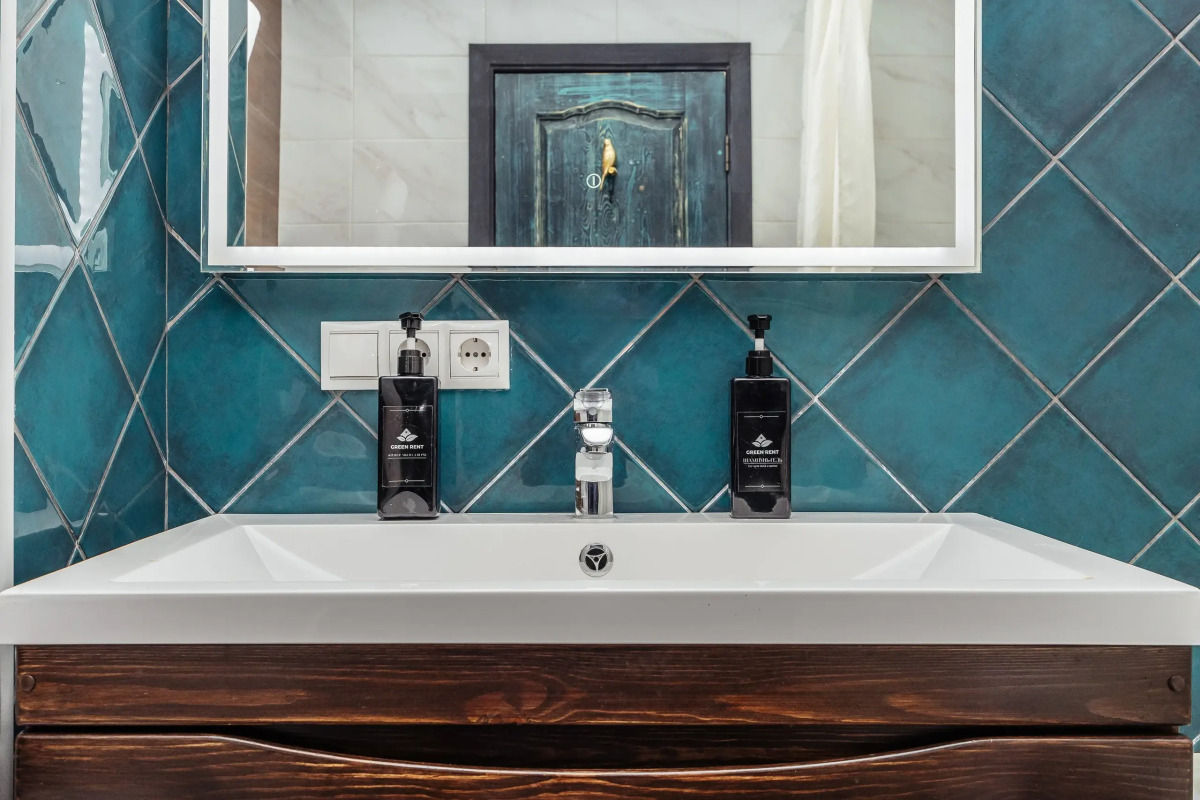 Апартаменты Дизайнерская студия около подъемника