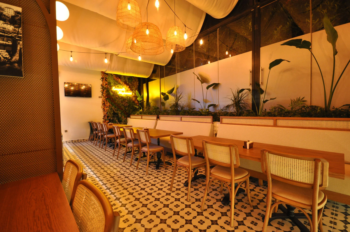 Отель Mic Royal