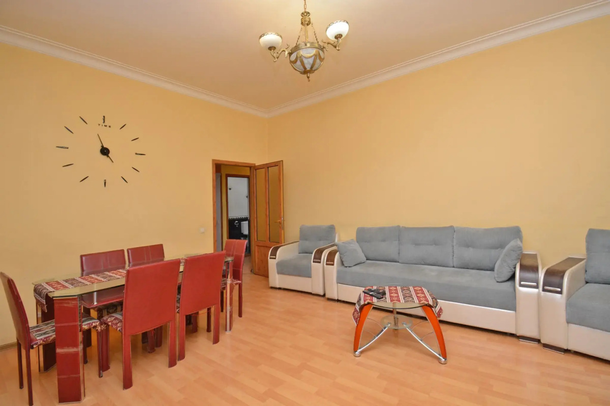 Квартира Metro apartments