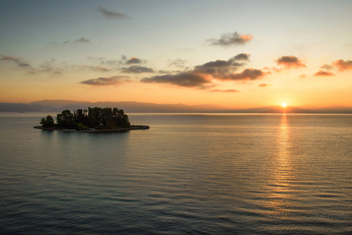 Отель Pontikonisi