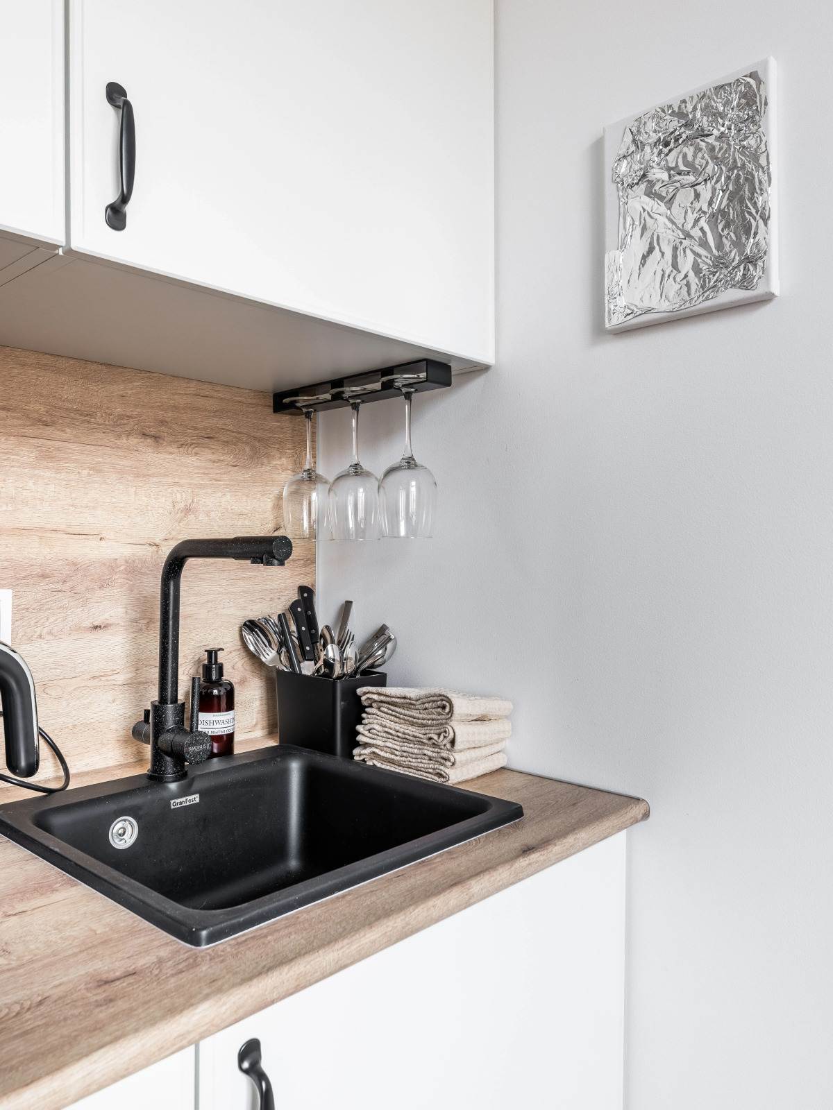 Квартира Уютная студия в центре с окнами в тихий двор