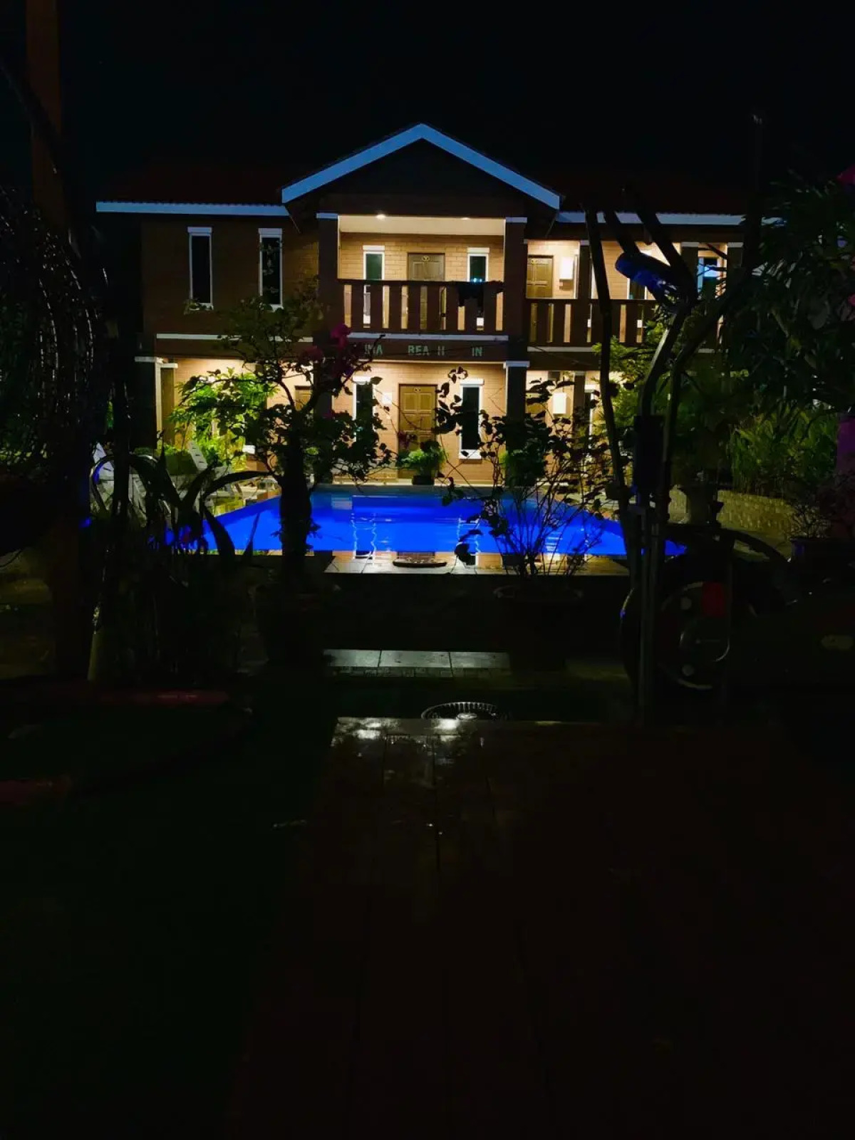 Отель Dlima Beach Inn Langkawi