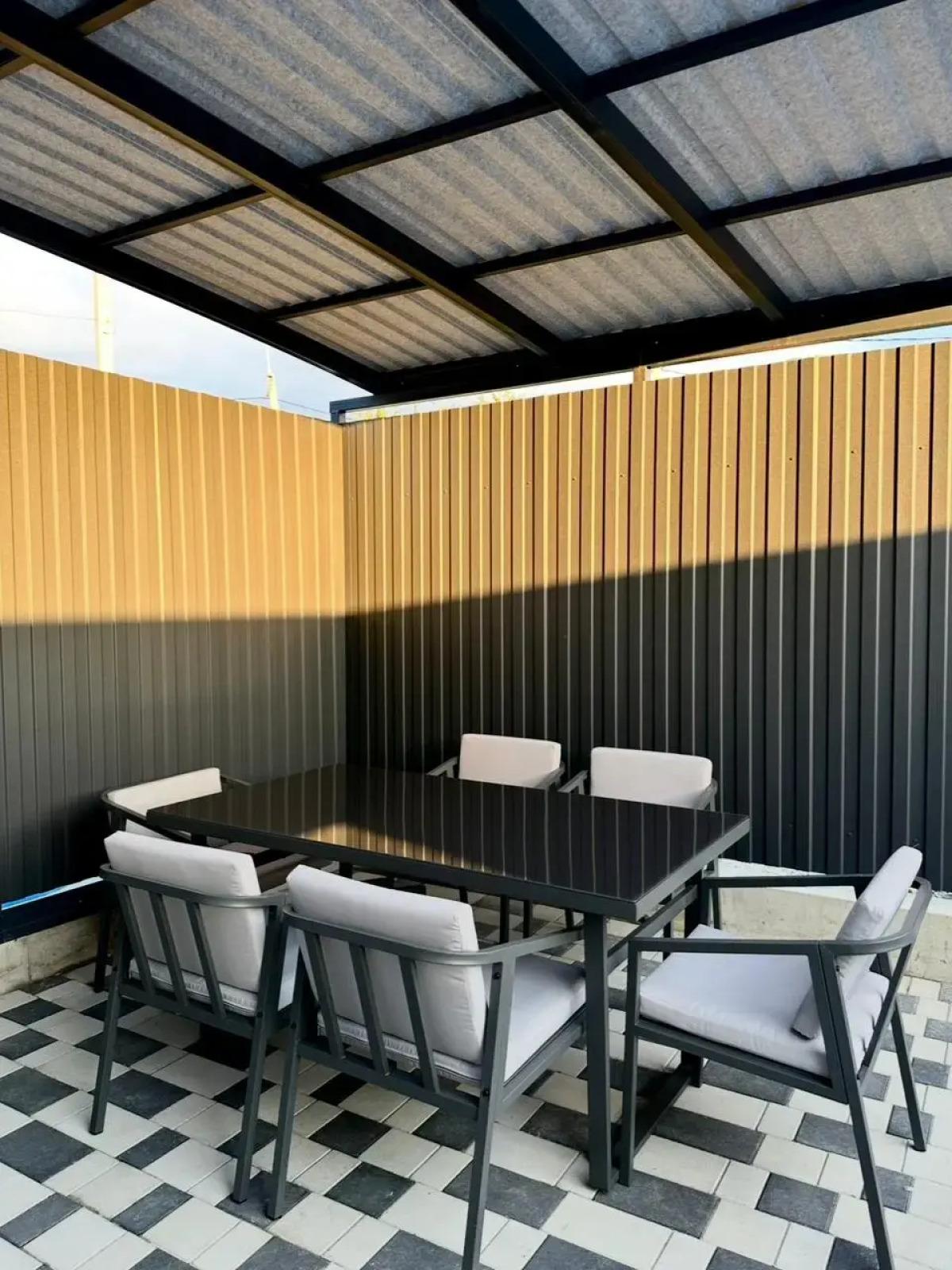 Шале Меот Green