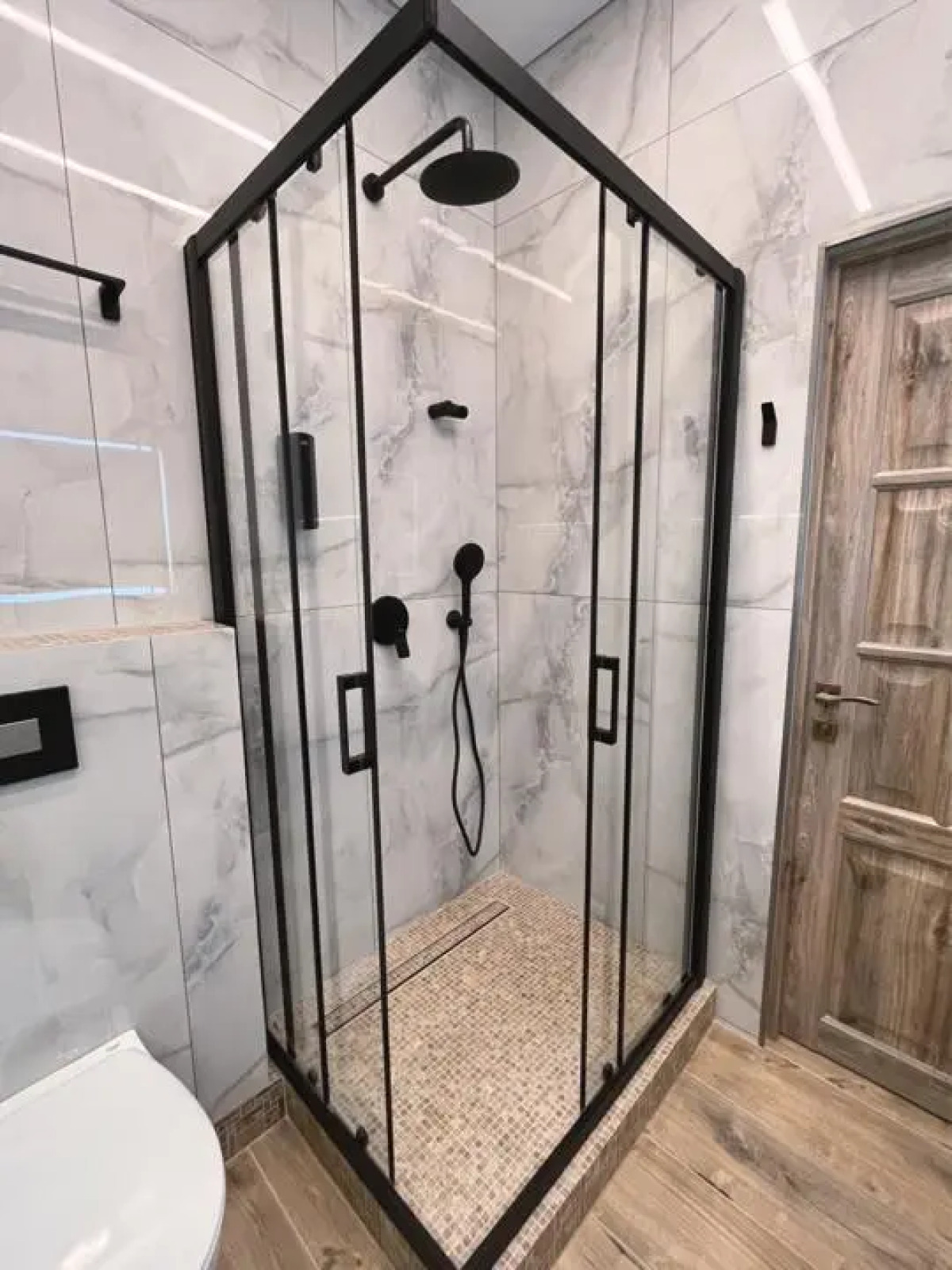 Квартира Типанова 23