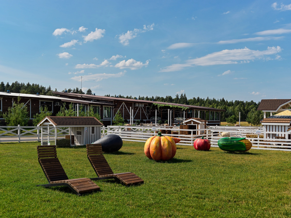 Отель Хорсека Резорт